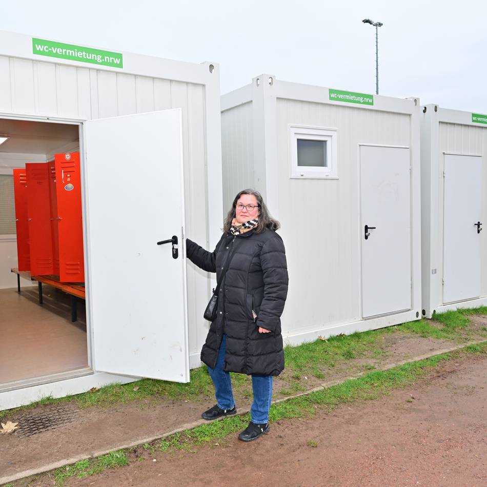 Nach Problemen beim FC Zons: Verwaltung bringt Sportler in „Zeltstadt“ unter