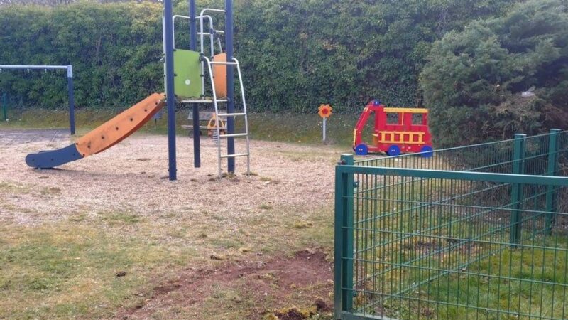 Stadtverwaltung Hückeswagen sucht Zeugen: Unbekannte Vandalen auf Spielplatz Am Schwarzen Weg