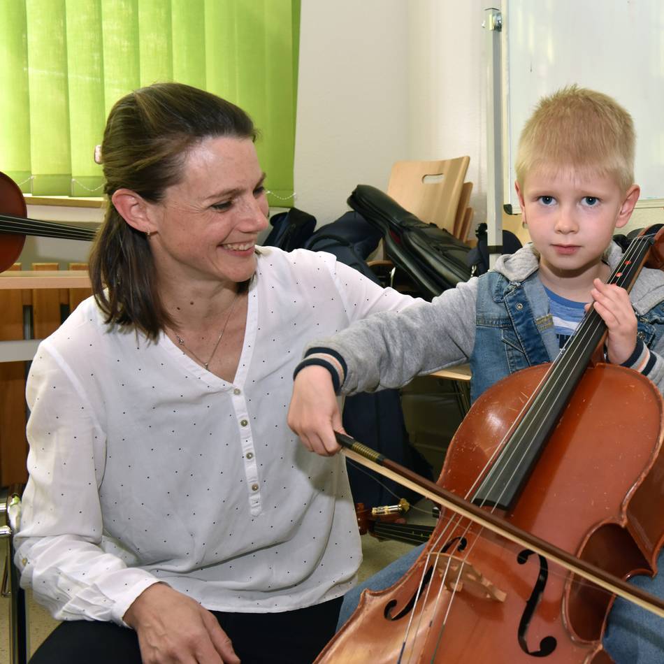Musikschule Dormagen: Instrumente können getestet werden