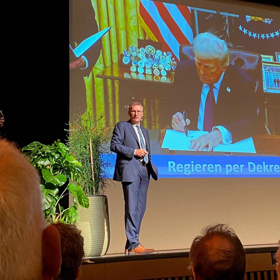 Elmar Theveßen hält Vortrag in Viersen: Keine Goldenen Zeiten für die USA