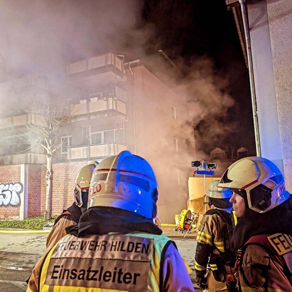 50 Bewohner in Hilden gerettet: Feuer in Tiefgarage – war es Brandstiftung?