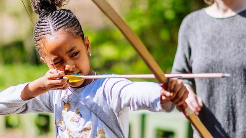 Familie unterwegs: Regen oder Sonne – sechs Osterferien-Tipps für jedes Wetter