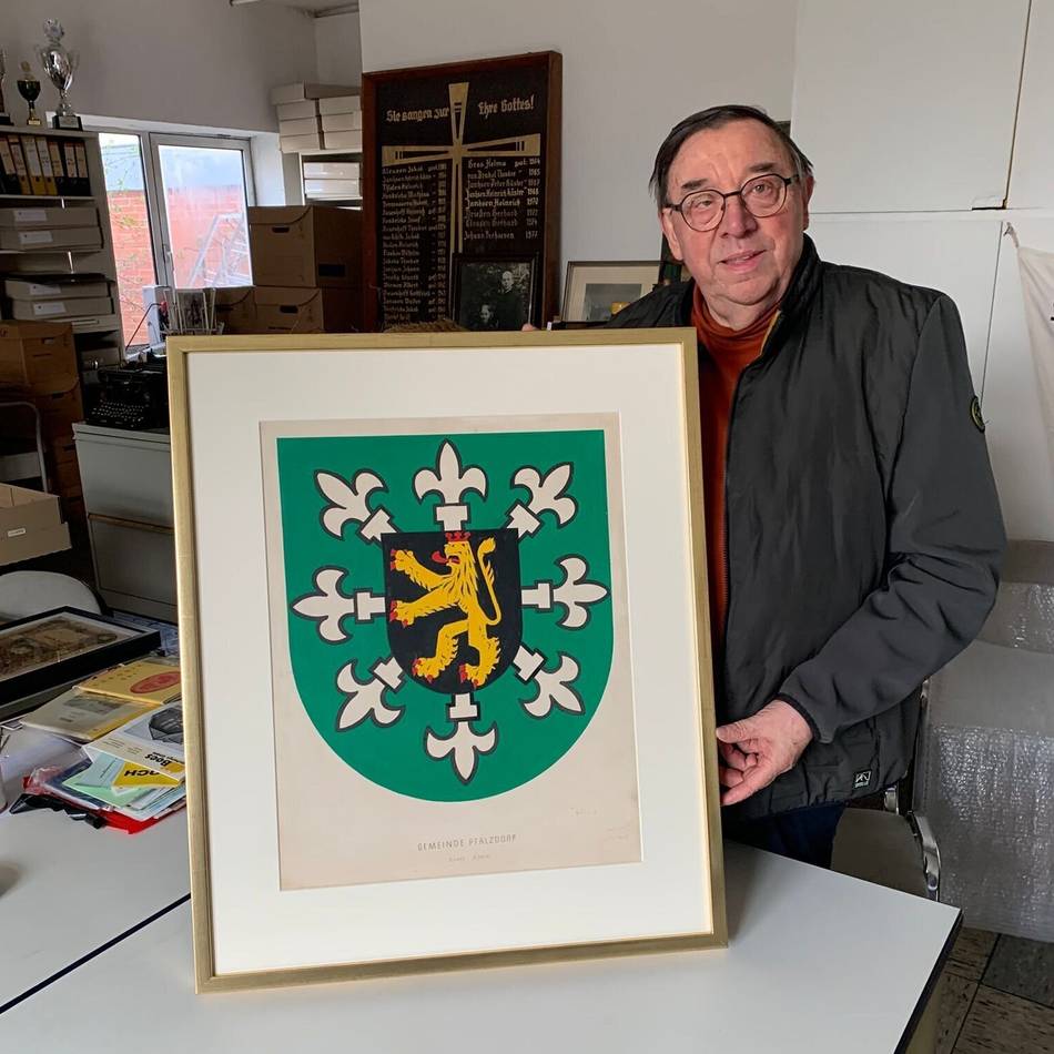 Echte Detektivarbeit: Das vergessene Wappen der alten Gemeinde Pfalzdorf wurde wiederentdeckt