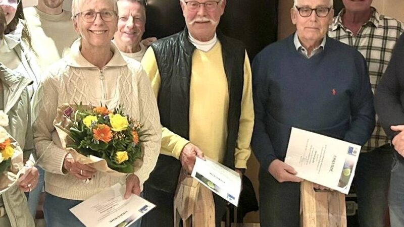 Verein besteht seit 50 Jahren: Langjährige Mitglieder beim Tennisverein Blau-Weiß Kevelaer geehrt