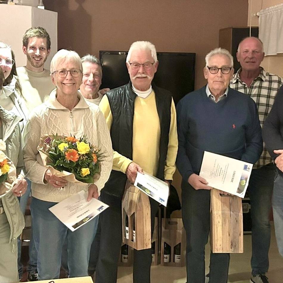 Verein besteht seit 50 Jahren: Langjährige Mitglieder beim Tennisverein Blau-Weiß Kevelaer geehrt
