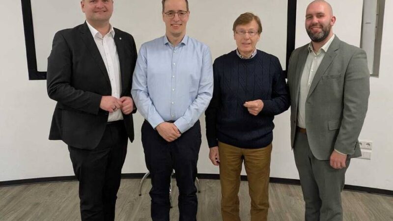 Hückeswagener Politiker: Peter Biesenbach erhält Auszeichnung für 60 Jahre in der CDU