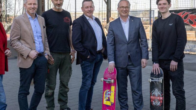 Neusser Skater-Community feiert Erfolg: Der „Gare du Skate“ ist fertig