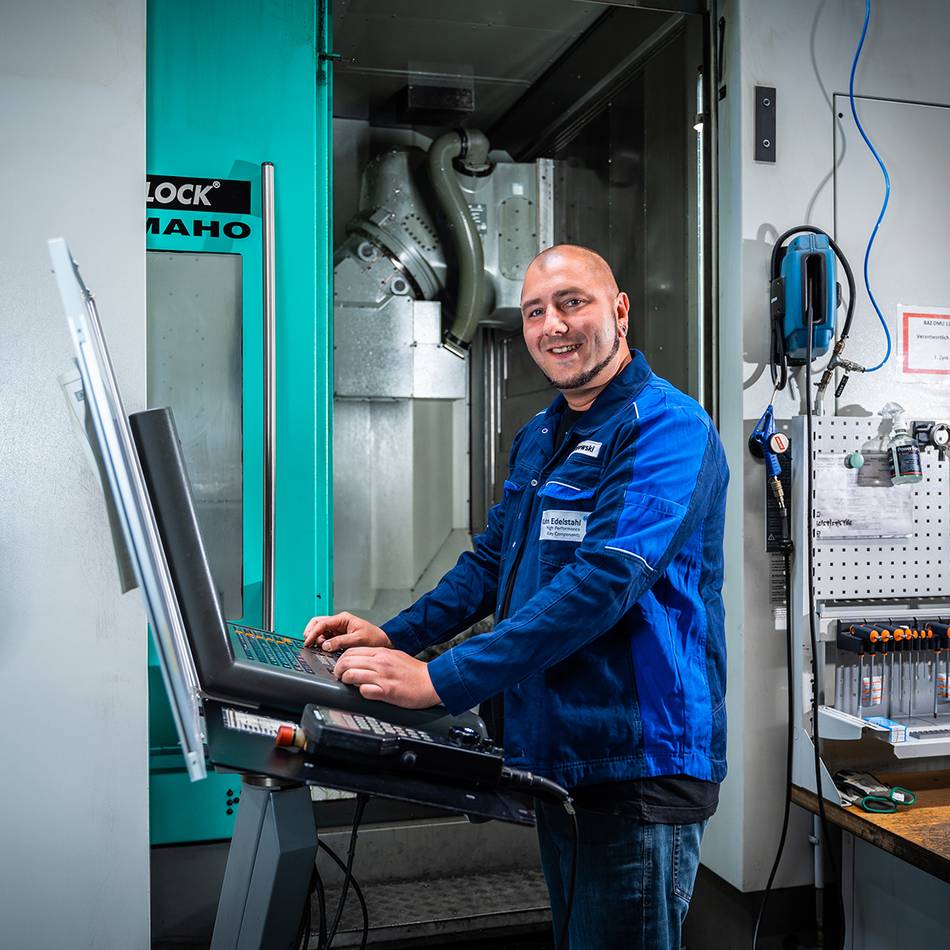 Unternehmen in Radevormwald: Wie die Firma Kuhn Edelstahl vom KI-Boom profitiert