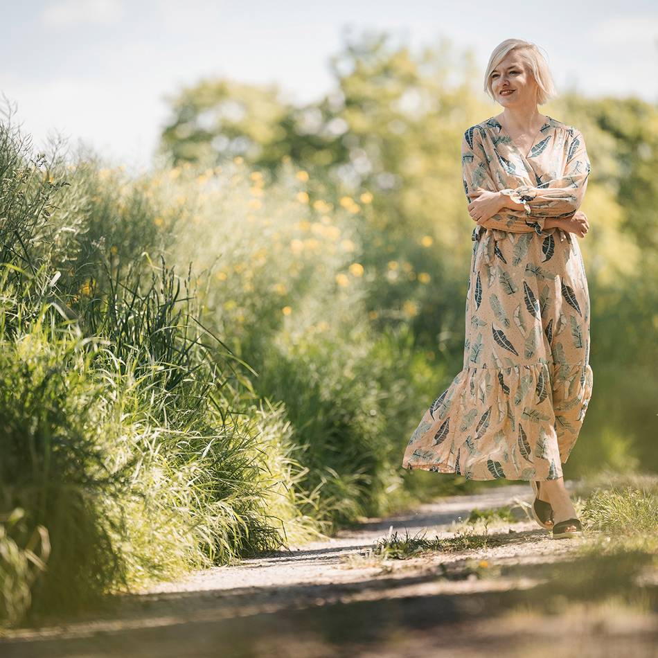 Sarah Weber liest im Pier5 in Vynen: Alte Wunden, neue Liebe und eine Reise zu sich selbst