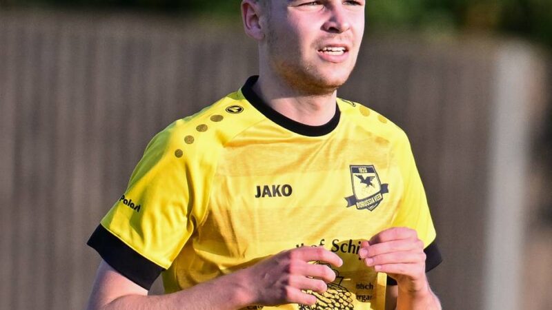 Veen spielt 2:2 in Rindern: David Höptner sieht in der Nachspielzeit Rot