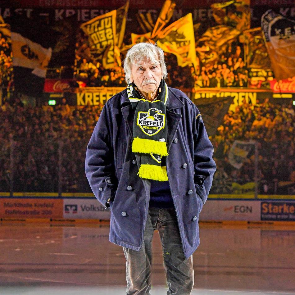 Ikone des internationalen Eishockeys: Aus Krefeld in die Hall of Fame des Weltverbands – Josef „Jupp“ Kompalla wird 90 Jahre alt