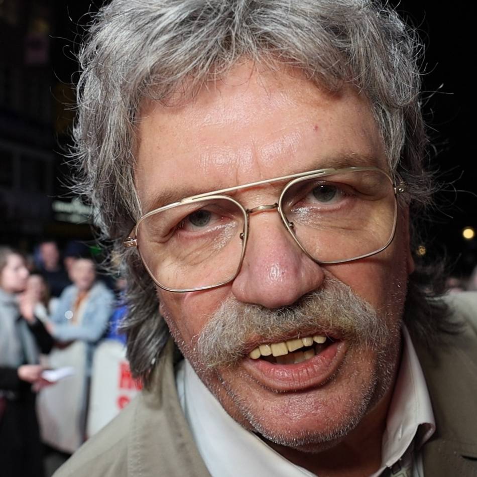 Die ganze Szene im Video: Horst Schlämmer wendet sich mit Botschaft an alle Grevenbroicher