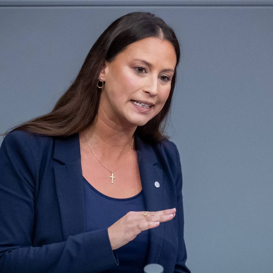 Verfahren gegen Politikerin: Ermittlungen gegen Bosbach – Durchsuchungen bei weiteren Beschuldigten