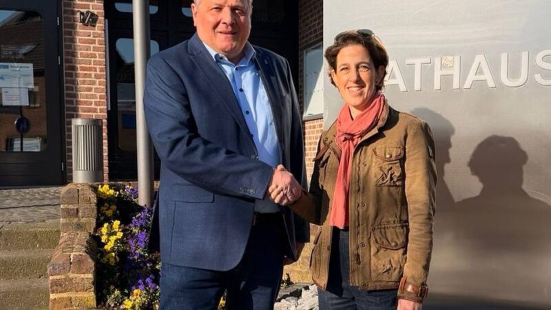 Einigung in Niederkrüchten: Aufregung um Aktzeichnungen im Rathaus