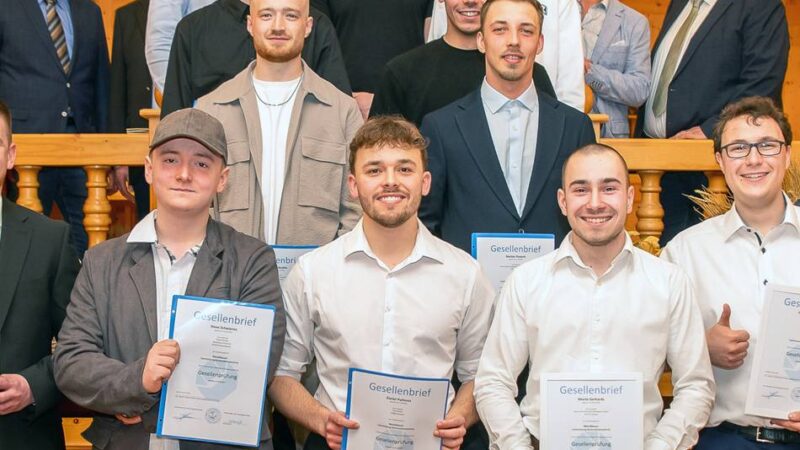 Metall-Innung Niederrhein Krefeld-Viersen-Neuss: Metallbauer-Nachwuchs erhält Gesellenbriefe