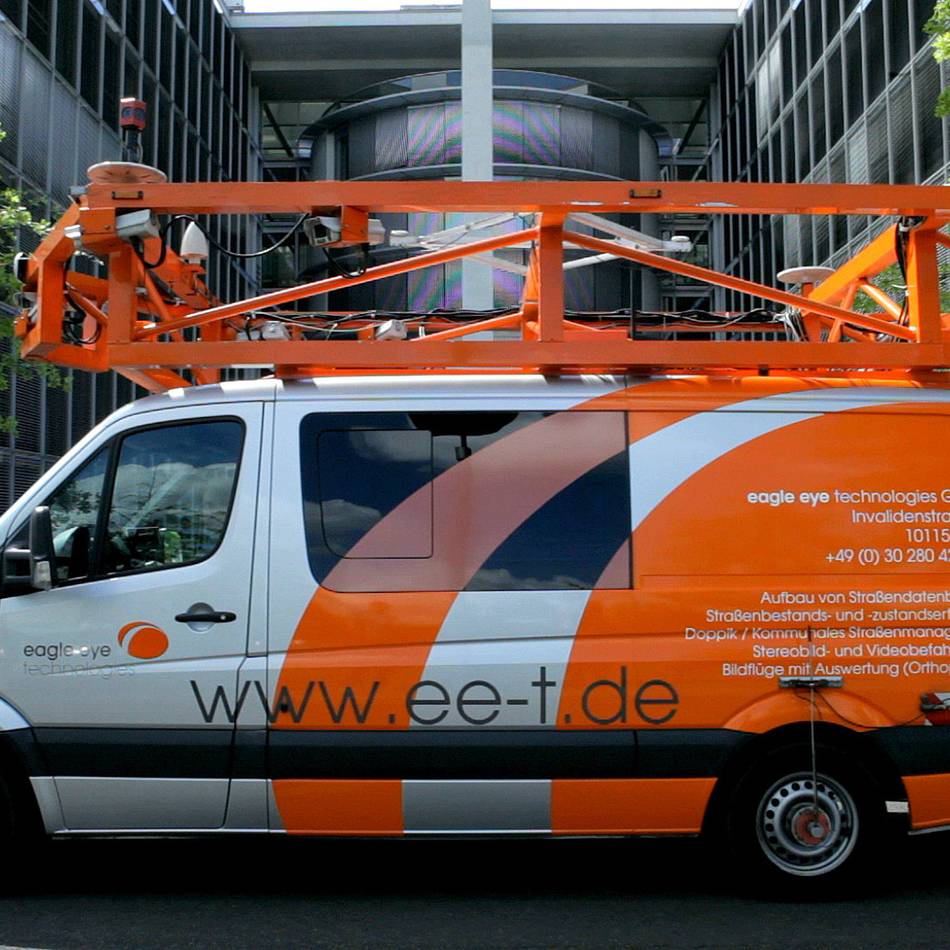 Straßennetz in Sonsbeck: High-Tech-Fahrzeug soll jedes Schlagloch erfassen