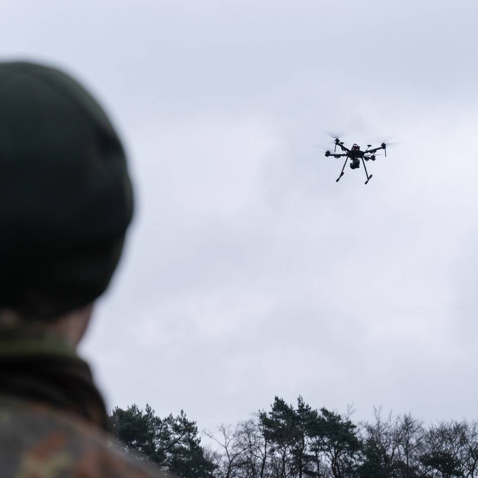 Training auf ehemaligem Militärgelände: Drohnen spähen „Feind“ bei Bundeswehrübung im JHQ aus