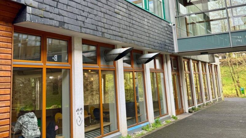 Umbau am Gymnasium: Mehr Platz für Mensa-Mitarbeiter wird greifbar