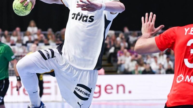 Erfolgreich, aber Fehlerhaft: Schrecksekunde um Juri Knorr beim DHB-Sieg gegen Ägypten