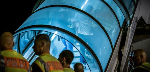 Alexander Dobrindt lässt erneut Afghanen nach Kabul abschieben