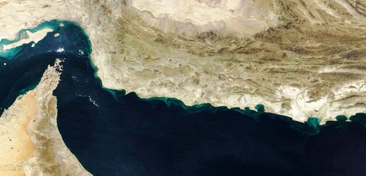 Iran-Krieg: Zwei US-Kriegsschiffe durchqueren die Straße von Hormus