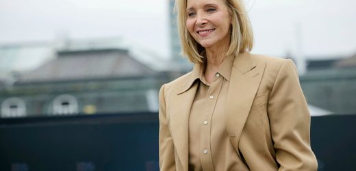 Lisa Kudrow: »Friends«-Star musste zehn Tage nach der Geburt ihres Kindes wieder zur Arbeit