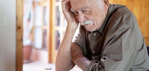 Janosch lebt auf Teneriffa und gibt eigentlich keine Interviews. Außer, man fährt einfach hin