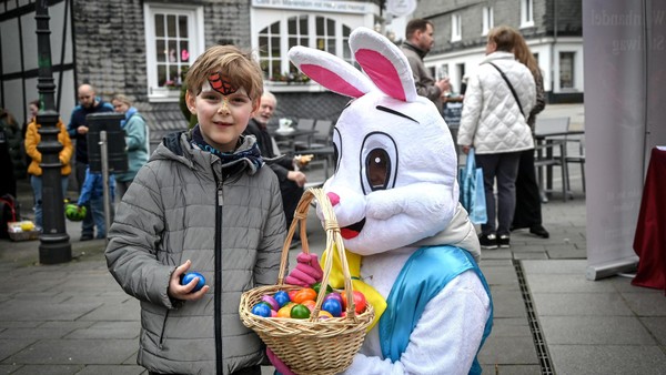 Spannende Osterrallye in Velbert mit Hasen, Grillwurst und Grauburgunder