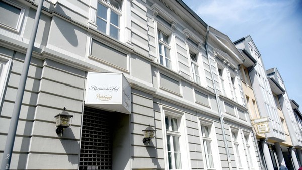 Emida Residenzen übernimmt Senioreneinrichtung Rheinischer Hof in Velbert