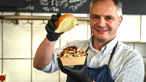 Pulled-Pork-Burger in Velbert: Zwickel‘s trifft den Geschmack der Kunden