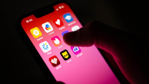 Velberterin verliert Geld an Love-Scammer: Polizei warnt vor Betrugsmasche