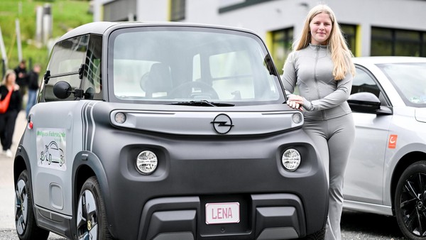 Lena (16) ist im Microcar in Velbert unterwegs: Das sind ihre Erfahrungen