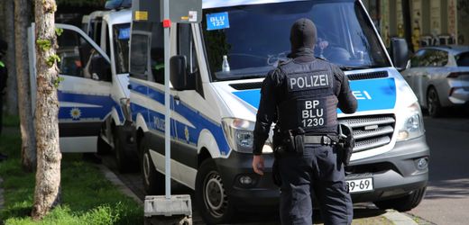 Leipzig: Syrische Ausweise weitergereicht – Razzia gegen mutmaßliche Schleuser