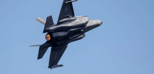 Iran-Krieg: US-Kampfjet abgeschossen – Suche nach Besatzung