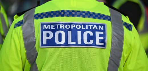 London: Polizisten vergessen Tasche mit Waffen vor Haus des Bürgermeisters Sadiq Khan