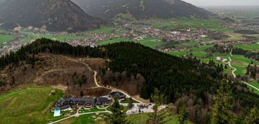 Pfronten in Bayern: Mädchen findet demenzkranken Mann