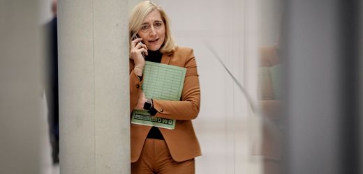 Nina Warken nennt eingeschränkte Mitversicherung von Ehepartnern »gelebte Frauenpolitik«