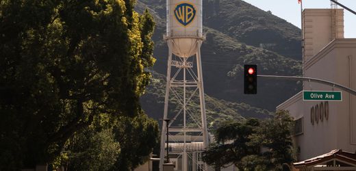 Warner-Aktionäre stimmen Kauf durch Paramount zu