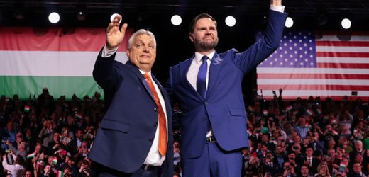 Ungarn: JD Vance leistete Hilfe für Viktor Orbán, nun wird er im Netz zum Gespött