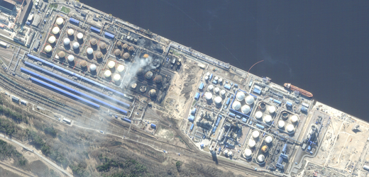 Ukraine-Krieg: Kyjiws Truppen attackieren russische Ölterminals