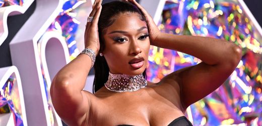 Megan Thee Stallion meldet sich nach Schwächeanfall zu Wort