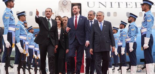 Iran-Krieg: US-Vizepräsident JD Vance für Gespräche in Pakistan gelandet