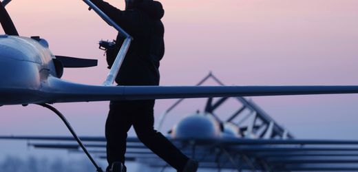 Ukraine-Krieg: Großbritannien will 120.000 Drohnen liefern