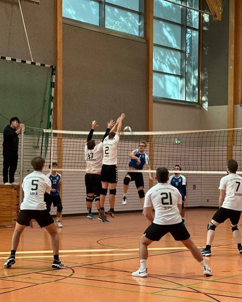 Hückeswagener auf Abstiegsplatz: TBH-Volleyballer verlieren – und hoffen nun auf die Relegation