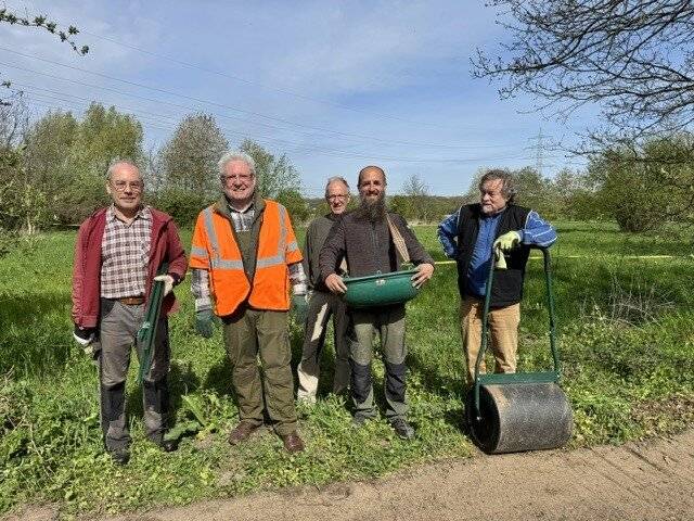 Naturschutzmaßnahmen in Korschenbroich: BUND-Ortsgruppe legt Biotop am Waldsaum an