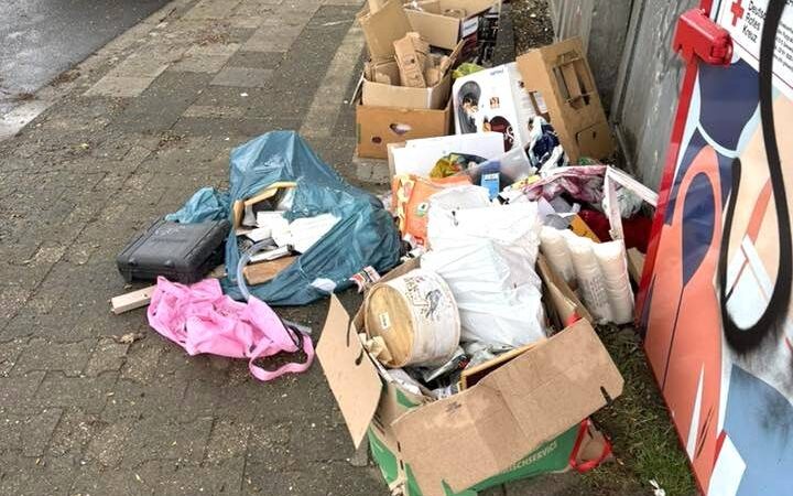 Entsorgung auf der Straße : „Jede Woche aufs Neue“ – Kaarster frustriert wegen wilder Müllkippen
