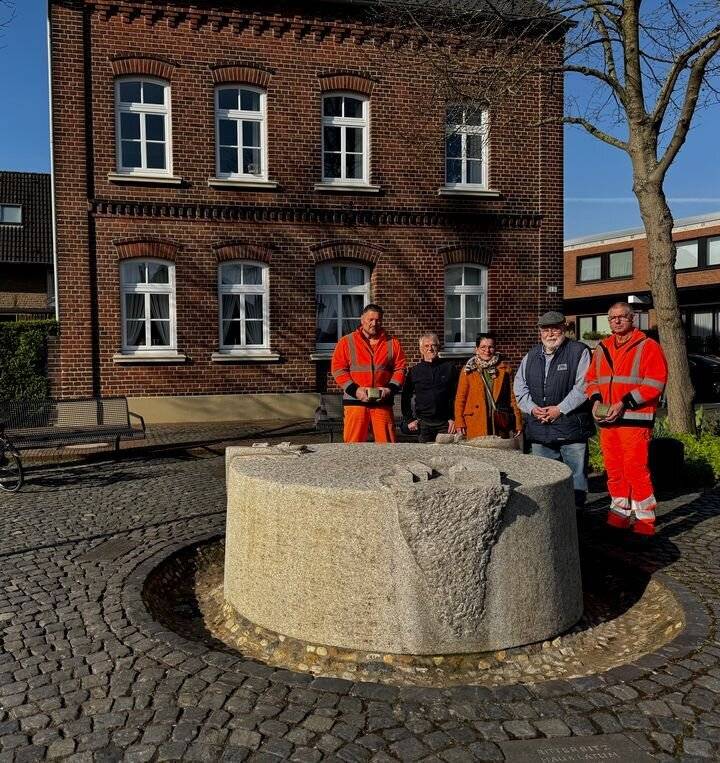 Stadtgeschichte in Meerbusch: Neun neue Stolperstein erinnern an jüdische Bürger aus Lank-Latum
