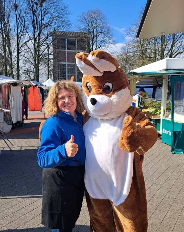 Am Samstag auf dem Dorfplatz: Zum Ossenberger Ostermarkt will der Osterhase persönlich kommen