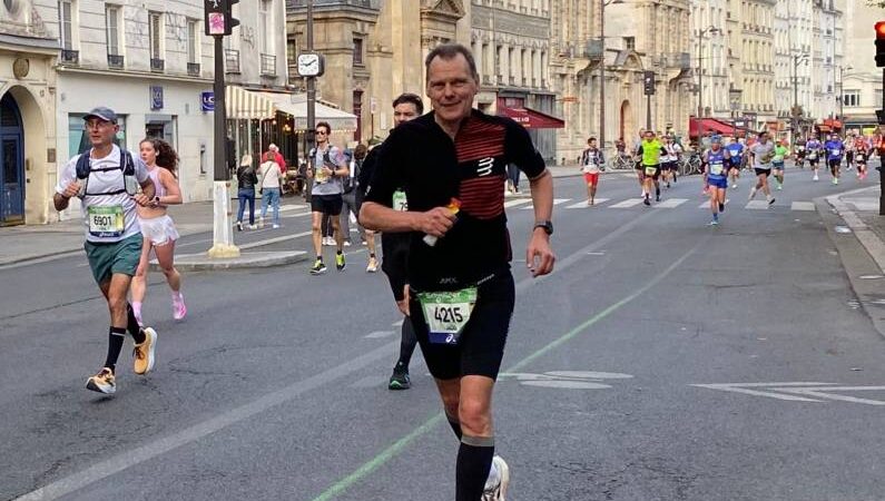 Jubiläums-Marathon: Jago bleibt in Paris zum 100. Mal unter 3:30 Stunden