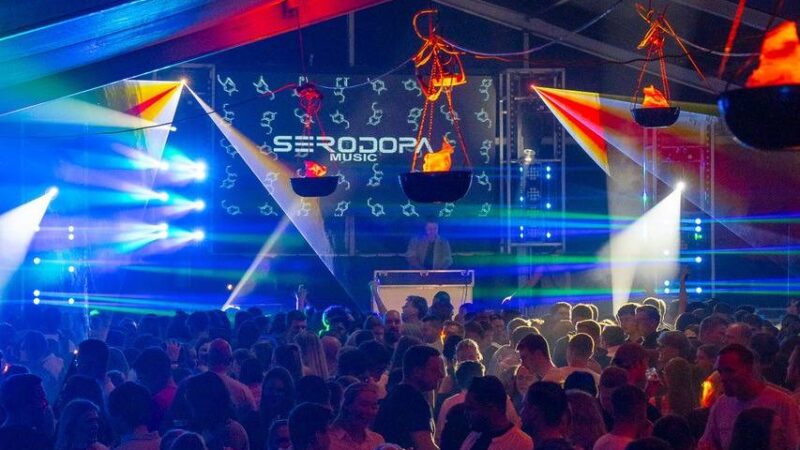 Maikirmes mit DJs und Schlager: Partyalarm in Achterhoek